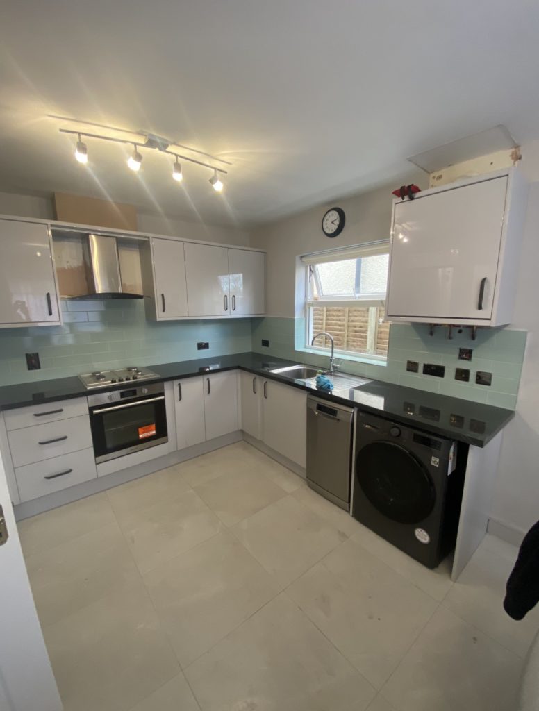 Bright Modern Kitchen