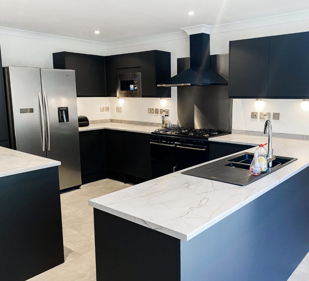 Black Modern Kitchen